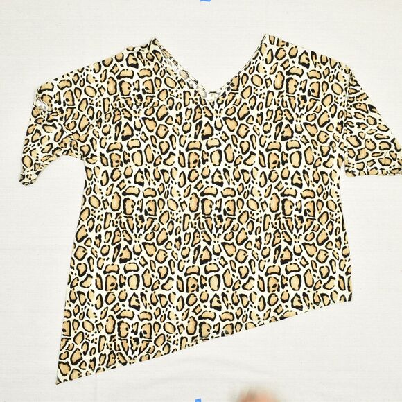 Lane Bryant Women Blouse V Neck Polyester Multicolor Size 18/20 Cheetah - Picture 2 of 8